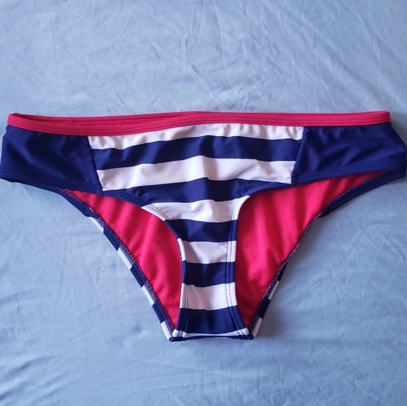 Arizona Jean Company American Flag Push Up Bikini - Picture 6 of 10